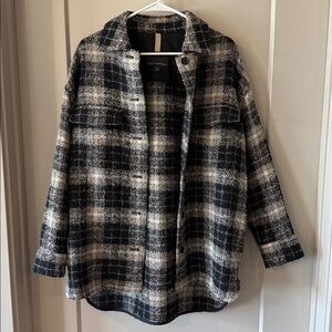 Banana Republic Black and Cream Textured Shirt